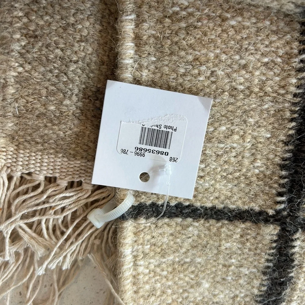 Pottery Barn Colorblock Wool Rug About 3 ft x 5 ft Indoor Outdoor NEW